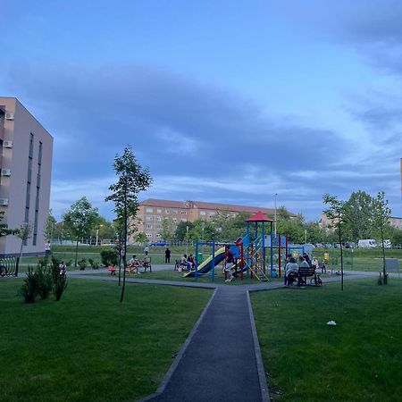 Universitatii Rooms 오라데아 외부 사진